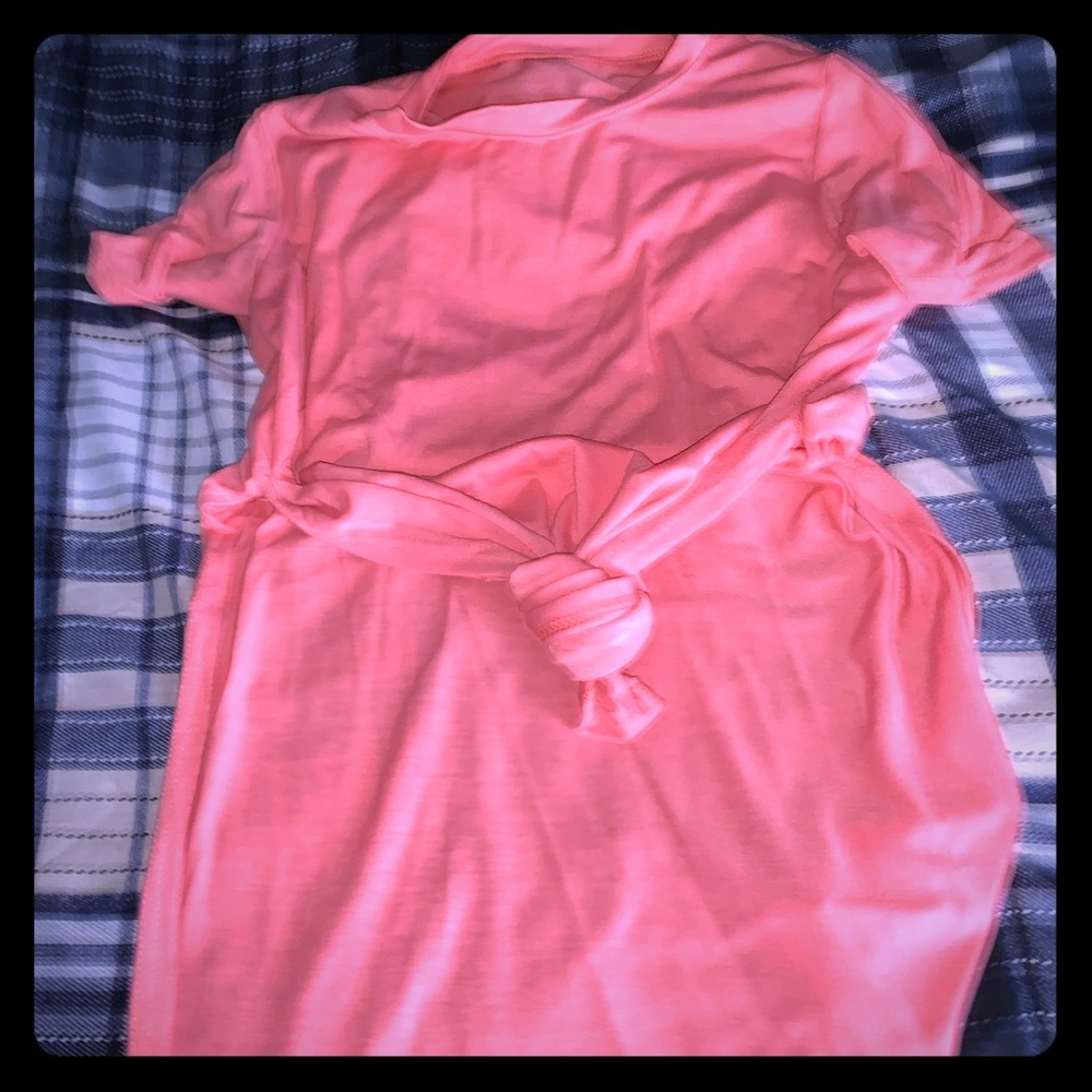 Summer shirt with split on side